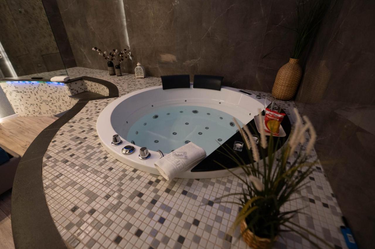 Th Luxury Suite Giardini Naxos Eksteriør billede